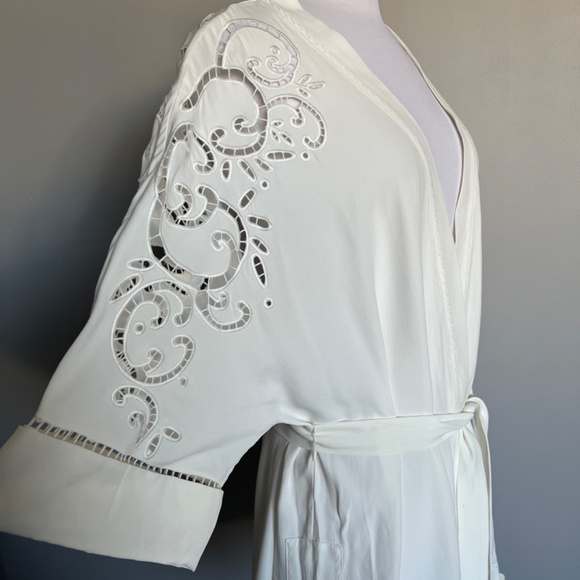 Kobi Halperin Britney Ivory White Duster Belted Kimono Eyelets Jacket XS/S - Picture 6 of 14